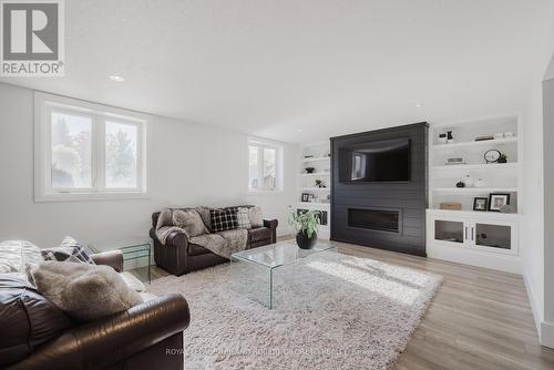 50 Earlscourt Terrace, Middlesex Centre (Kilworth), ON - Indoor Photo Showing Living Room With Fireplace