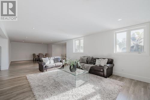 50 Earlscourt Terrace, Middlesex Centre (Kilworth), ON - Indoor Photo Showing Living Room