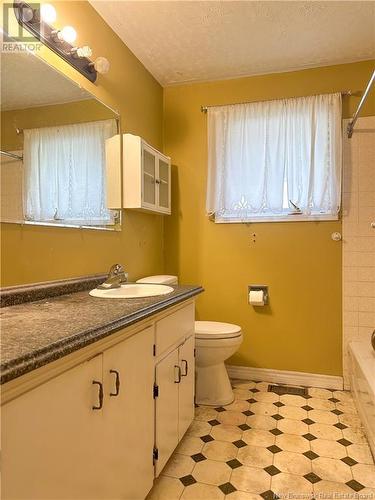 177 Houlton Street, Woodstock, NB - Indoor Photo Showing Bathroom