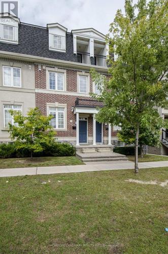 124B Finch Avenue W, Toronto, ON - Outdoor With Facade