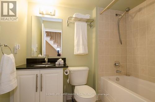 124B Finch Avenue W, Toronto, ON - Indoor Photo Showing Bathroom