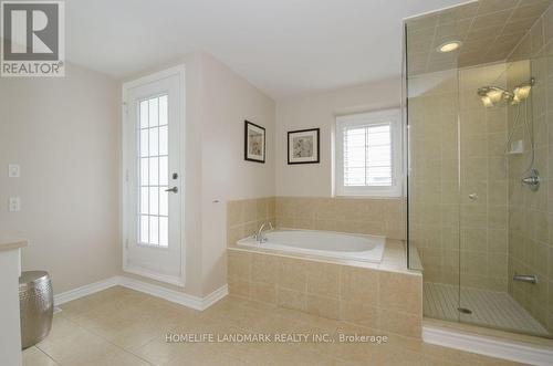 124B Finch Avenue W, Toronto, ON - Indoor Photo Showing Bathroom