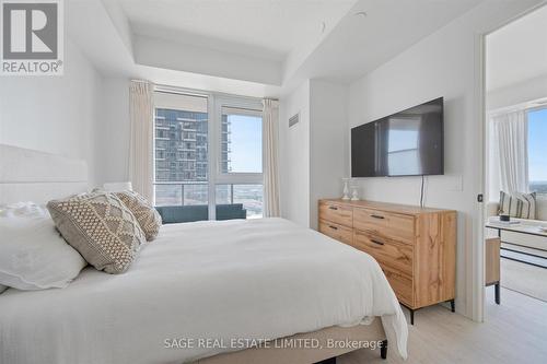 1918 - 9000 Jane Street, Vaughan, ON - Indoor Photo Showing Bedroom