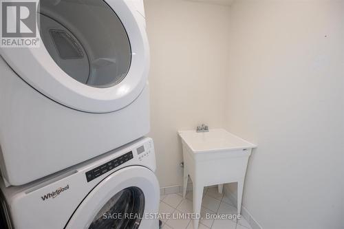 1918 - 9000 Jane Street, Vaughan, ON - Indoor Photo Showing Laundry Room