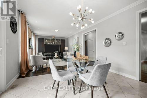 47 Steel Drive, Aurora, ON - Indoor Photo Showing Dining Room