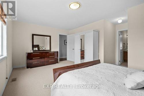 47 Steel Drive, Aurora, ON - Indoor Photo Showing Bedroom