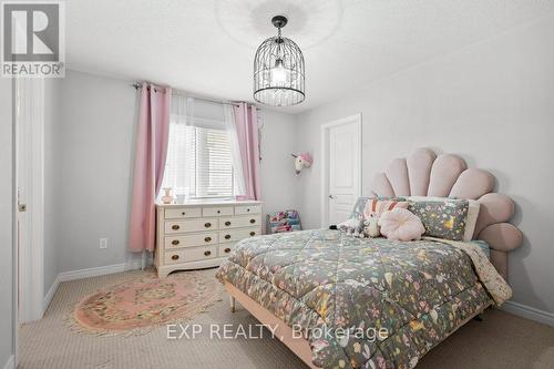 47 Steel Drive, Aurora, ON - Indoor Photo Showing Bedroom