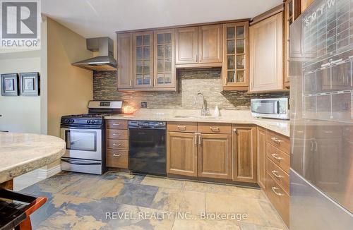 40 - 255 Mount Albion Road, Hamilton, ON - Indoor Photo Showing Kitchen