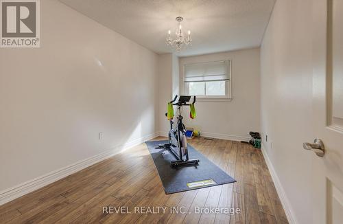 40 - 255 Mount Albion Road, Hamilton, ON - Indoor Photo Showing Gym Room