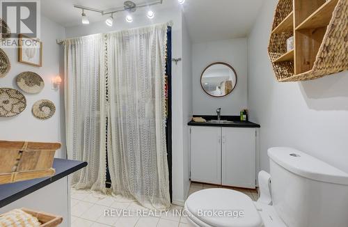 40 - 255 Mount Albion Road, Hamilton, ON - Indoor Photo Showing Bathroom