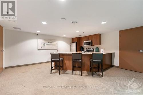 1806 - 195 Besserer Street, Ottawa, ON - Indoor Photo Showing Kitchen