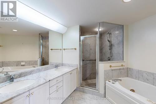 1506 - 610 Bullock Drive, Markham, ON - Indoor Photo Showing Bathroom