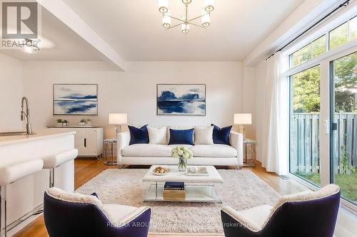 2404 Whistling Springs Crescent, Oakville, ON - Indoor Photo Showing Living Room