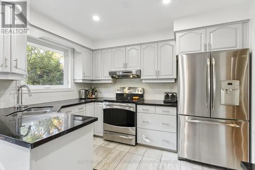 26 Boxwood Road, Toronto, ON - Indoor Photo Showing Kitchen With Stainless Steel Kitchen With Double Sink With Upgraded Kitchen