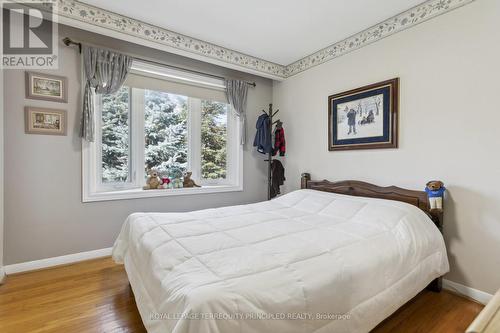 26 Boxwood Road, Toronto, ON - Indoor Photo Showing Bedroom