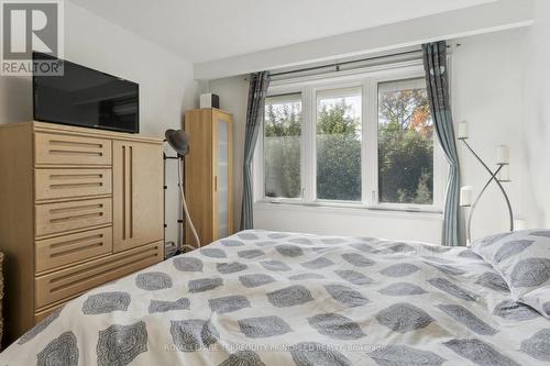 26 Boxwood Road, Toronto, ON - Indoor Photo Showing Bedroom