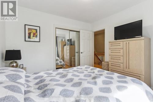 26 Boxwood Road, Toronto, ON - Indoor Photo Showing Bedroom