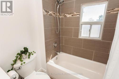 15 Corbett Avenue, Toronto, ON - Indoor Photo Showing Bathroom