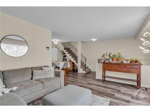 69 Pixley Private, Ottawa, ON 