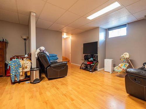 Family room - 6 Rue De L'École, Sayabec, QC - Indoor Photo Showing Basement