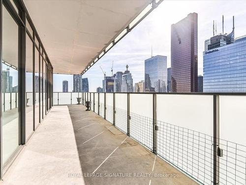 4107-20 Lombard St, Toronto, ON - Outdoor With Balcony With Exterior