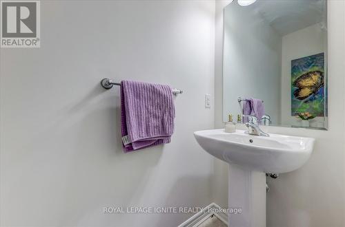 21 Fusilier Drive, Toronto, ON - Indoor Photo Showing Bathroom