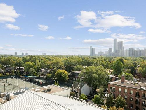 909-25 Scrivener Sq, Toronto, ON - Outdoor With View