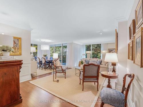 606-3900 Yonge St, Toronto, ON - Indoor Photo Showing Living Room