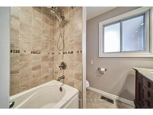 83 Sherwood Rd E, Ajax, ON - Indoor Photo Showing Bathroom