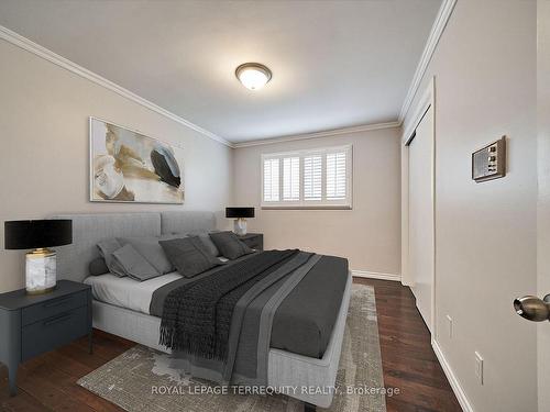 83 Sherwood Rd E, Ajax, ON - Indoor Photo Showing Bedroom