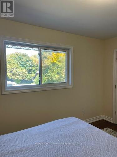 735 9Th Line, Innisfil, ON - Indoor Photo Showing Bedroom