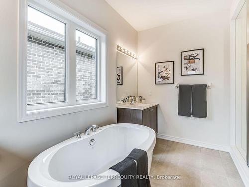 20 Sambro Lane, Whitchurch-Stouffville, ON - Indoor Photo Showing Bathroom