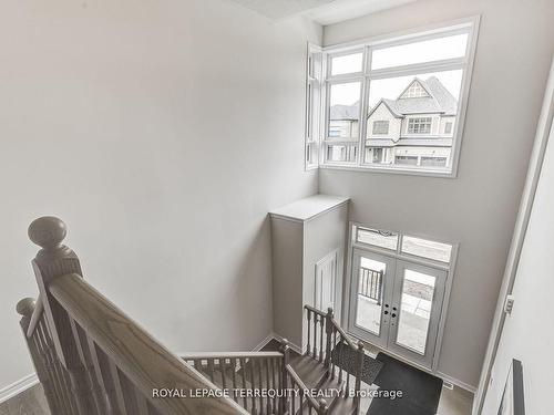 20 Sambro Lane, Whitchurch-Stouffville, ON - Indoor Photo Showing Other Room