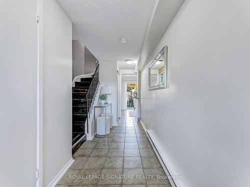 26-2651 Aquitaine Ave, Mississauga, ON - Indoor Photo Showing Other Room