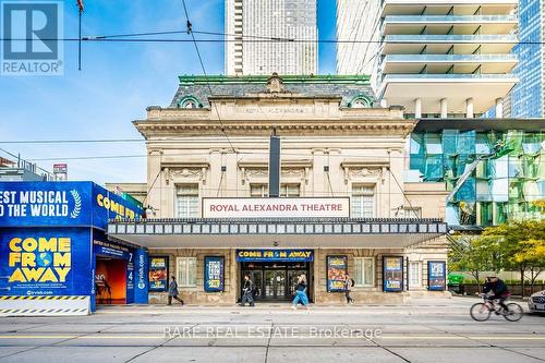 2306 - 224 King Street W, Toronto, ON - Outdoor