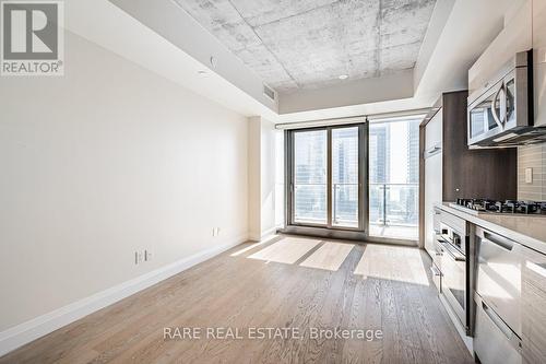 2306 - 224 King Street W, Toronto, ON - Indoor