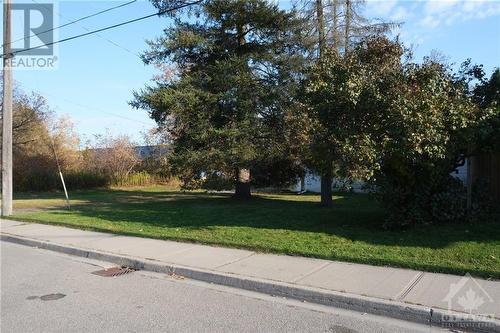 145' Wide Lot with Mature Trees - Natural Gas on Site - 75 Louis Street, Brockville, ON - Outdoor