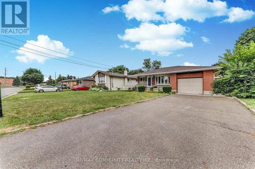 66 Valdez Court, Oshawa, ON - Outdoor