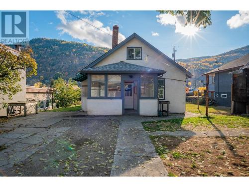 1833 Third Avenue, Trail, BC - Outdoor