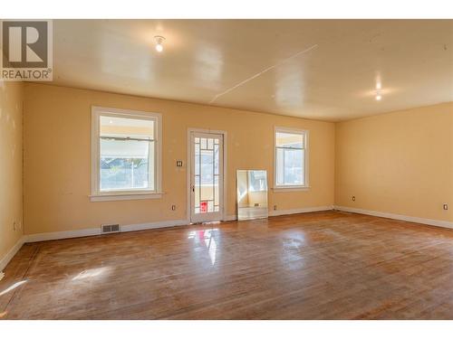 1833 Third Avenue, Trail, BC - Indoor Photo Showing Other Room