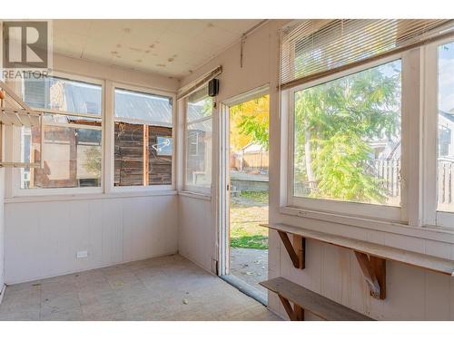 1833 Third Avenue, Trail, BC - Indoor Photo Showing Other Room