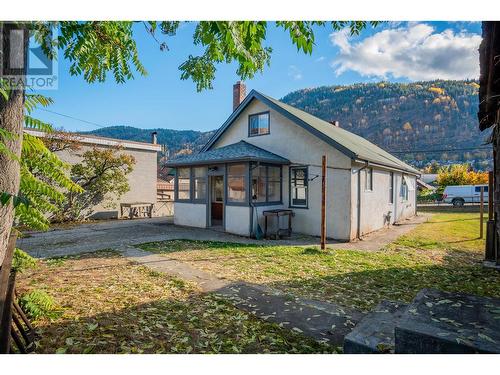 1833 Third Avenue, Trail, BC - Outdoor