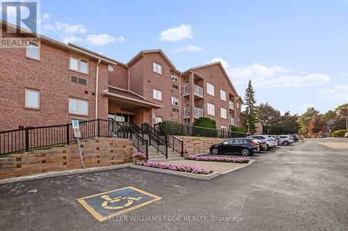 56 - 3050 Pinemeadow Drive, Burlington, ON - Outdoor With Balcony