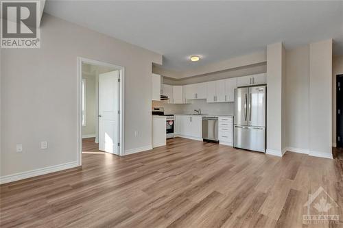 397 Codd'S Road Unit#516, Ottawa, ON - Indoor Photo Showing Kitchen