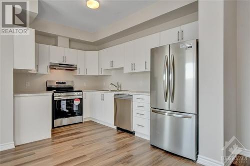 397 Codd'S Road Unit#516, Ottawa, ON - Indoor Photo Showing Kitchen With Stainless Steel Kitchen