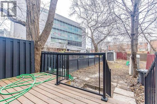 24 Erindale Avenue, Toronto, ON - Outdoor