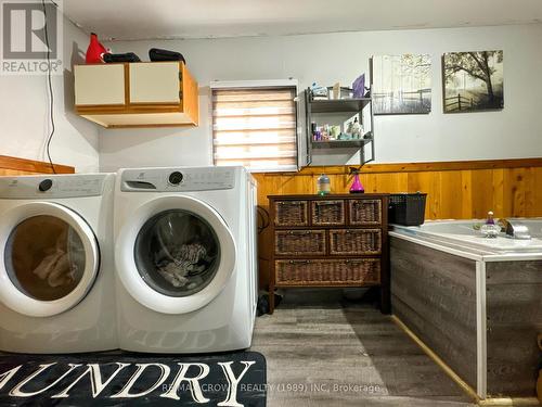 45 Denis Street, Hearst, ON - Indoor Photo Showing Laundry Room