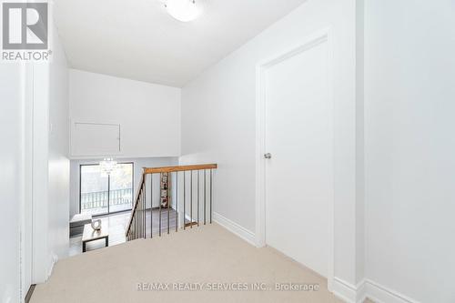 98 Simmons Boulevard, Brampton, ON - Indoor Photo Showing Other Room