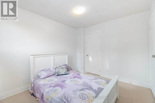 98 Simmons Boulevard, Brampton, ON - Indoor Photo Showing Bedroom