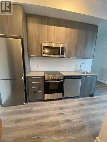 103 - 25 Neighbourhood Lane, Toronto, ON - Indoor Photo Showing Kitchen With Stainless Steel Kitchen